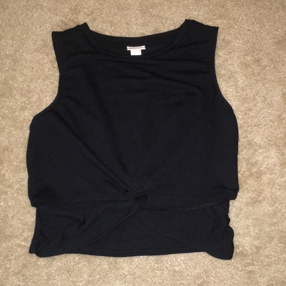Black tank - Picture 1 of 2